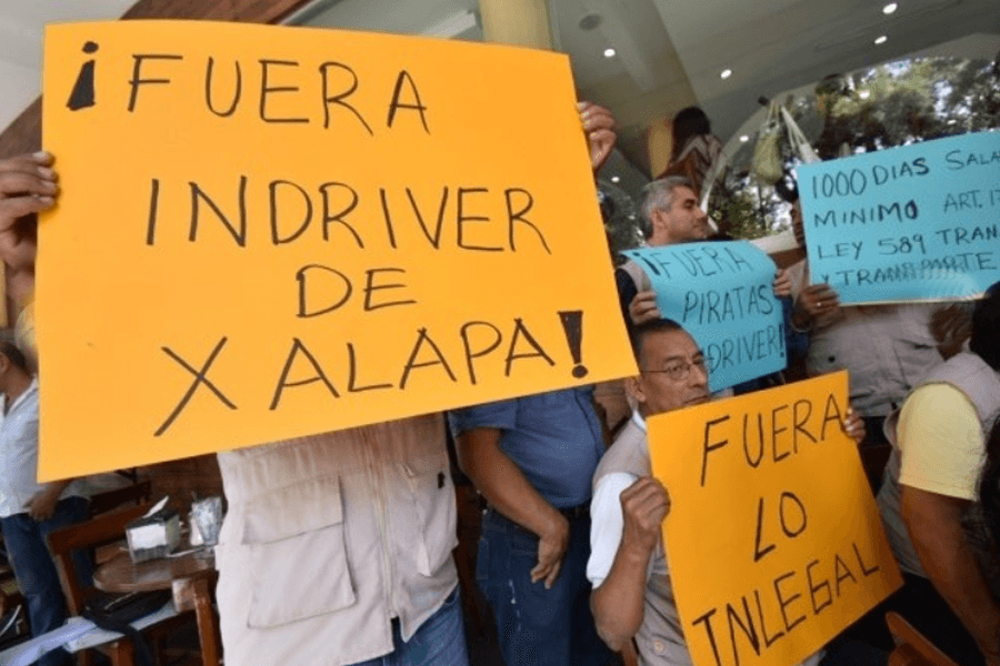 Taxistas harán redadas contra operadores de InDriver
