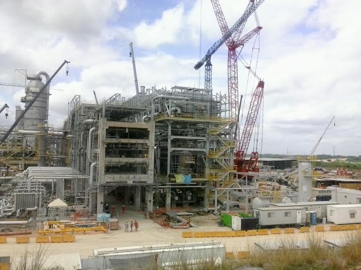 Complejo para producción de polietileno, con avance del 80% en su construcción