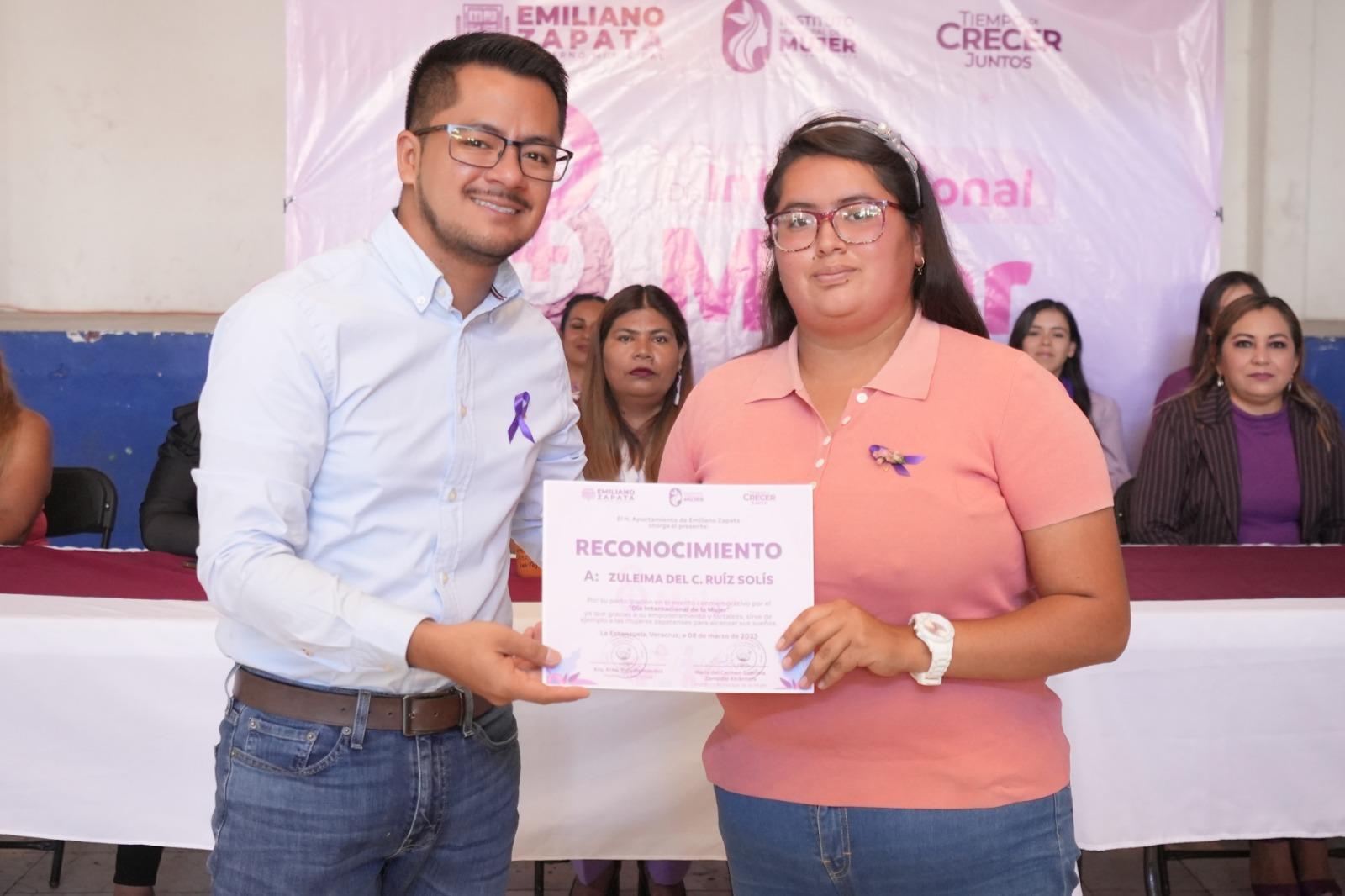 Día de la Mujer: Reconocen liderazgos de la transformación en Emiliano Zapata