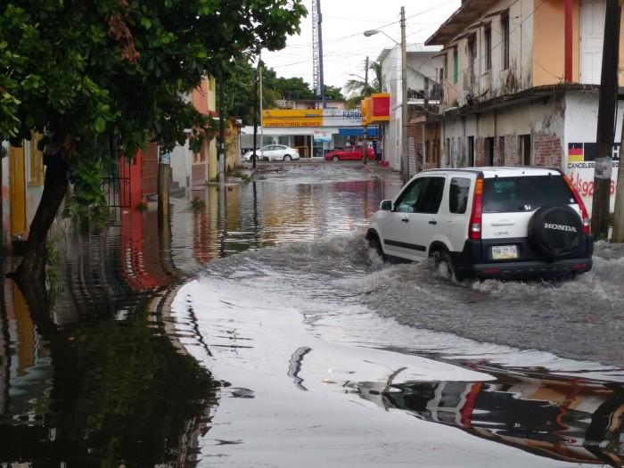 Lluvias Provocan Inundaciones En Sectores Del Puerto De Veracruz E