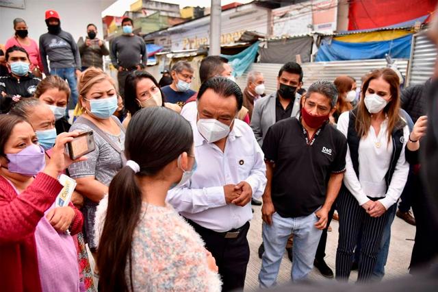 "Primero es su integridad y seguridad": Presidente a locatarios