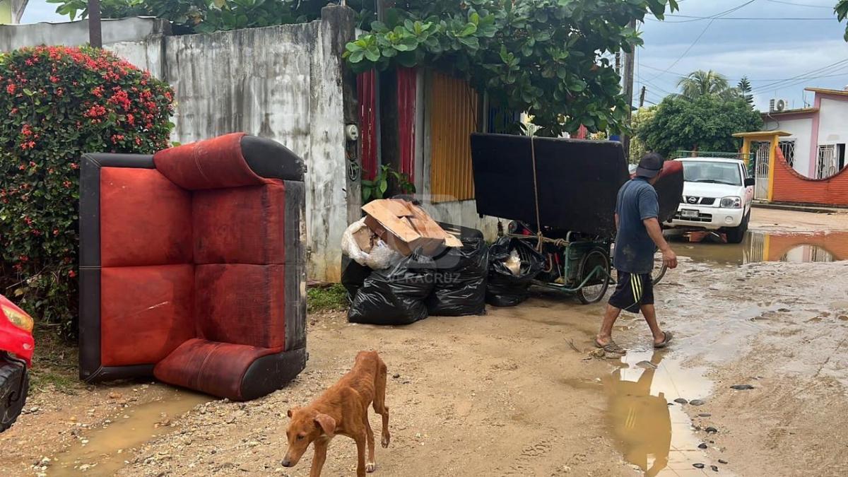 Tenemos que iniciar de cero: damnificados por inundación en Moloacán