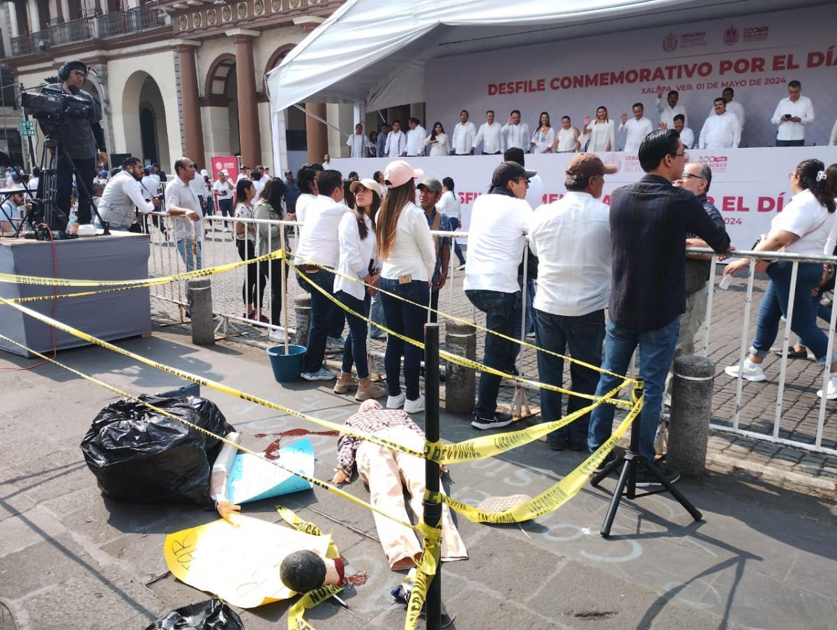Cuitláhuac no limpió nombres de periodistas asesinados, exhiben