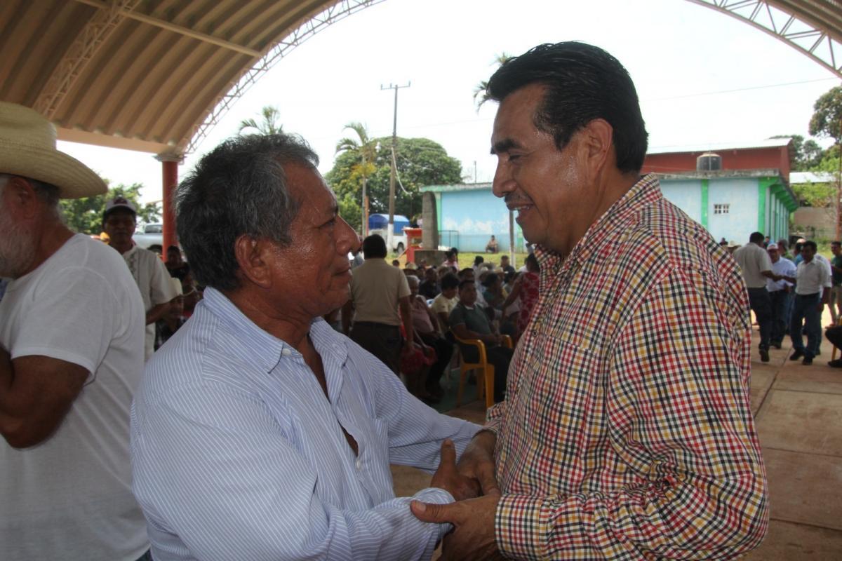 Alcalde de Tatahuicapan iría a Pacho Viejo por desvío de recursos