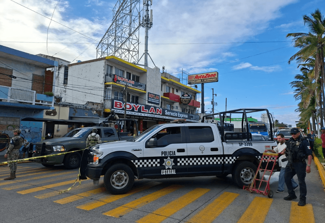 Asesinan a marino retirado afuera de banco de Veracruz | e-veracruz.mx