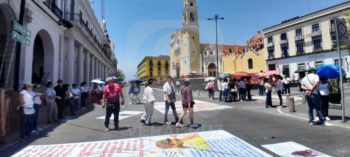 Docentes protestan contra aviadores y acoso laboral en Veracruz