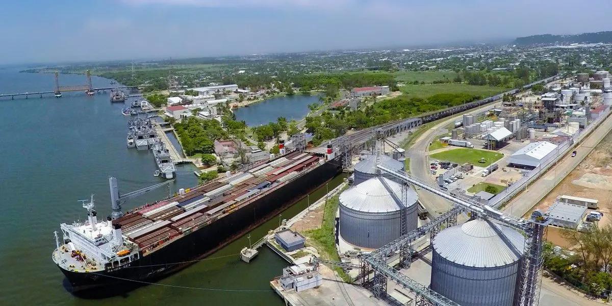 Con 300 mdp, construirían canal marítimo Coatza-Salinas Cruz