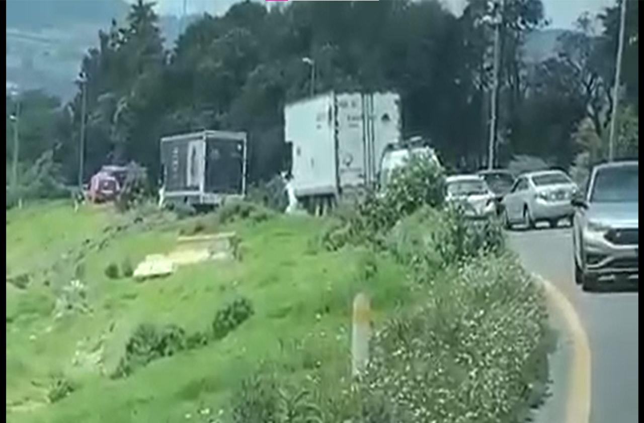 Retén falso en camino Puebla-Orizaba, despojan a familia de vehículo