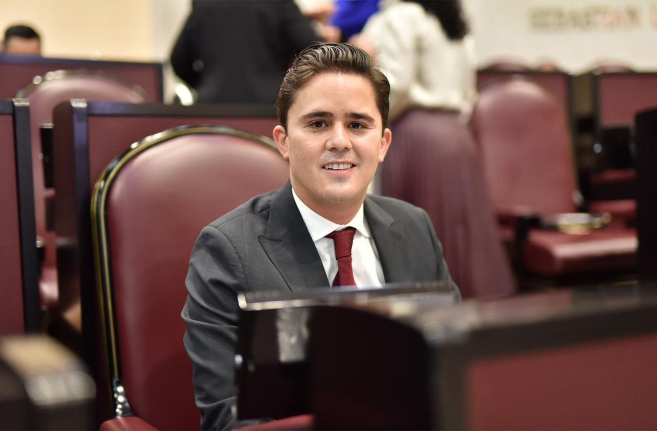 Fararoni a cargo de Comisión de Presupuesto en Congreso de Veracruz 
