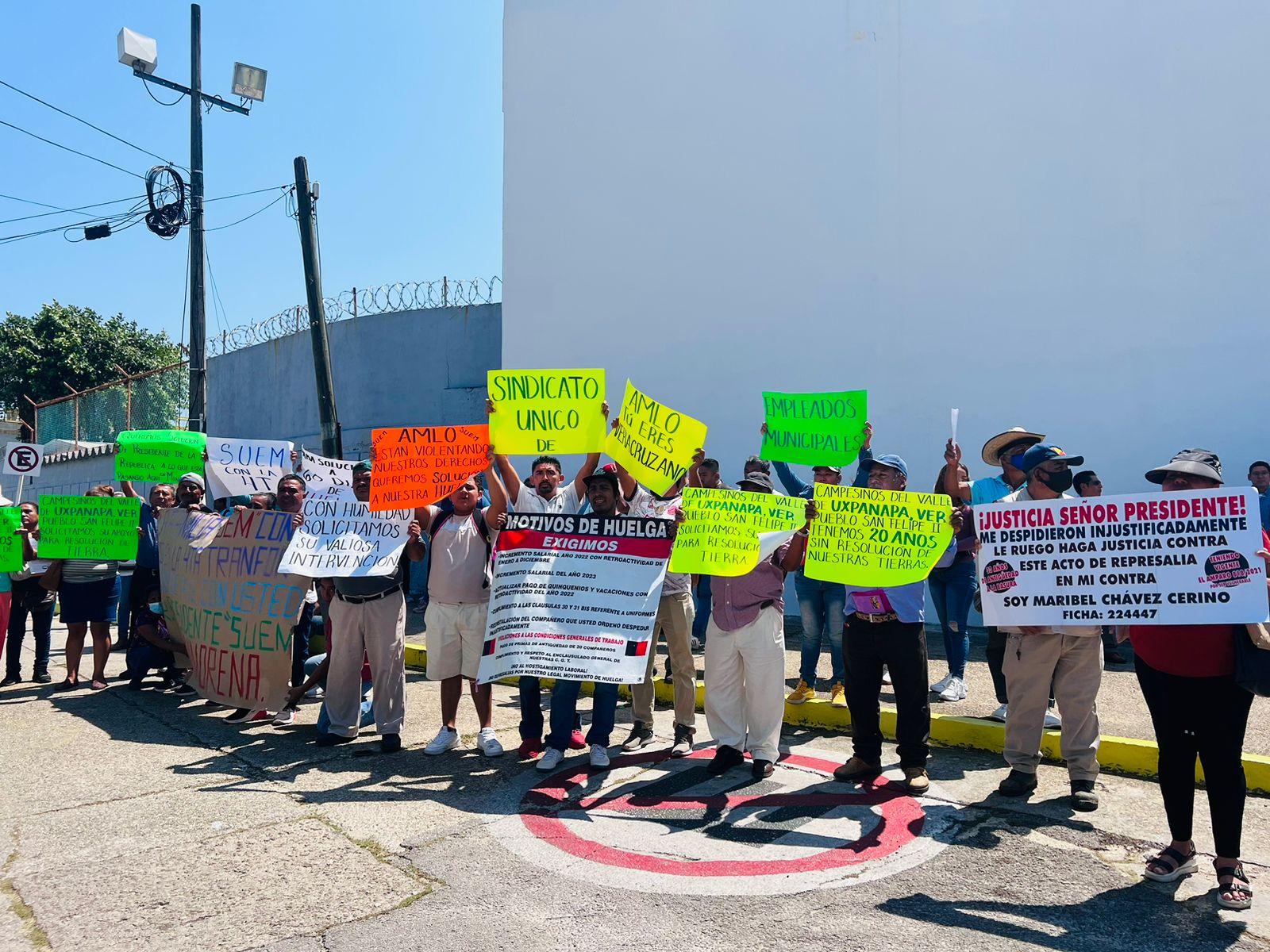 Estamos sin quincena: Con ventas, así sobreviven empleados de Mina en huelga