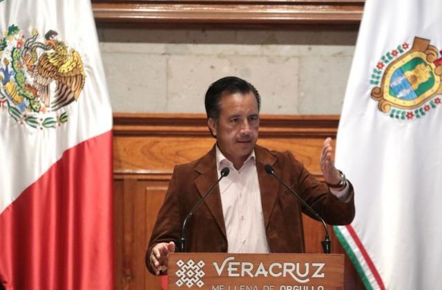 Tras amparo de niña, Cuitláhuac aclara que no hay vacunas para menores