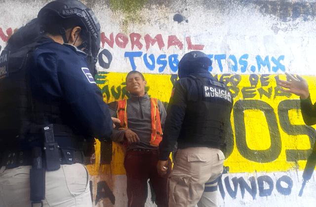 Joven se lesiona al caer de puente en Xalapa