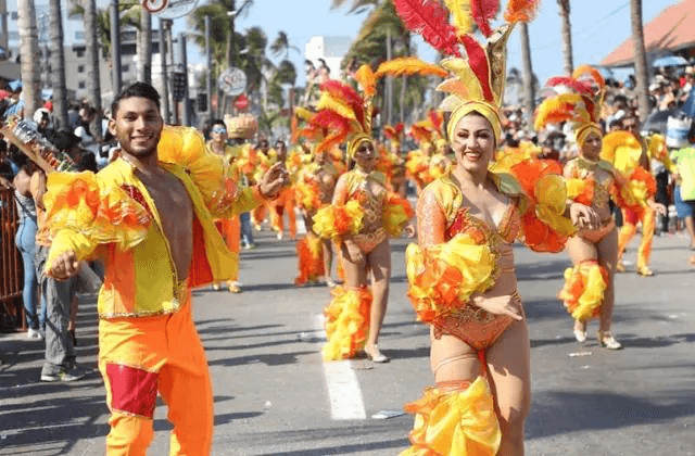 Tras hackeo, llenan de videos eróticos fanpage del Carnaval de Veracruz