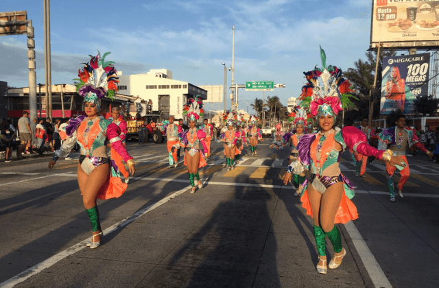 Con gradas vacías, llega a su fin el Carnaval de Veracruz 2022