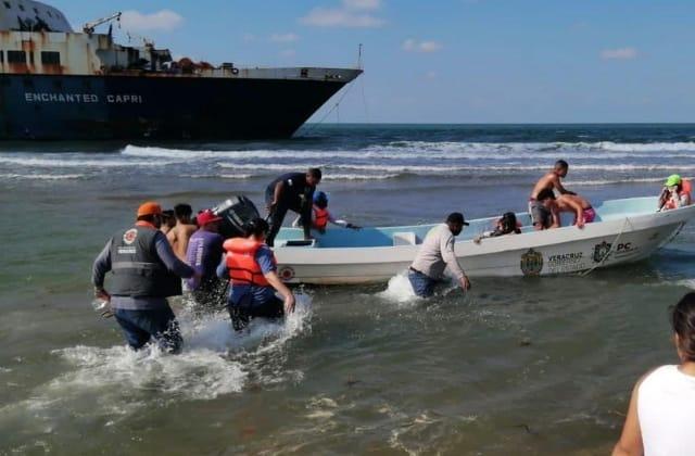 Tragedia en playa de Alvarado: xalapeño muere ahogado
