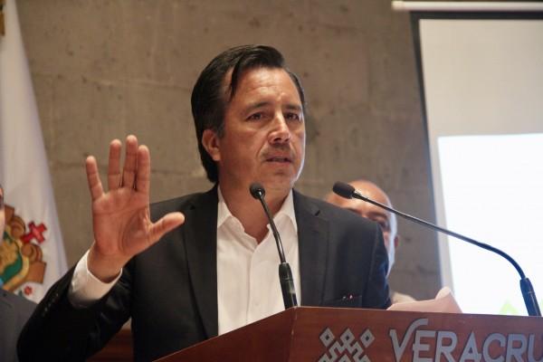 Cuitláhuac asegura estar "atado de manos" en designación de magistrados