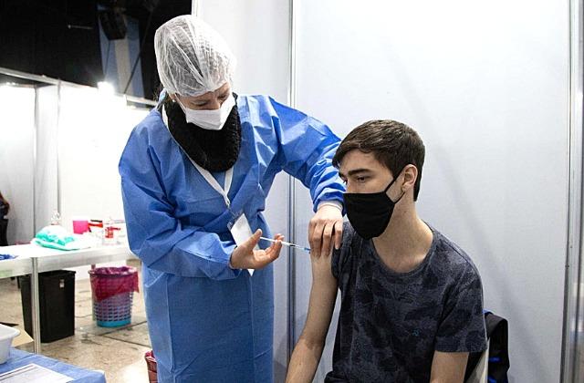 Aplicarán segunda dosis de vacunación a adolescentes de Veracruz