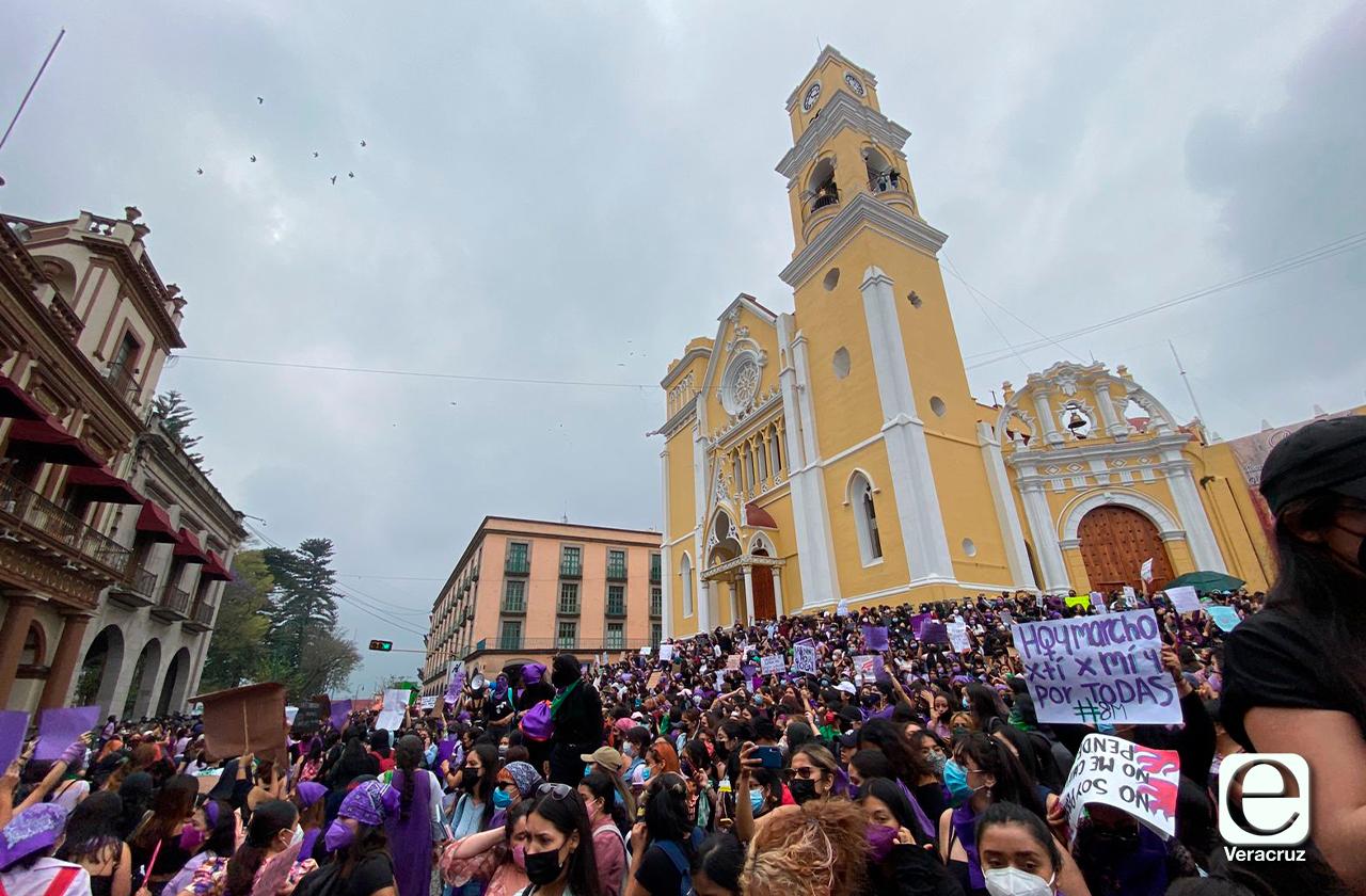 ¡Justicia! exigencia que resonó este 8M en todo Veracruz
