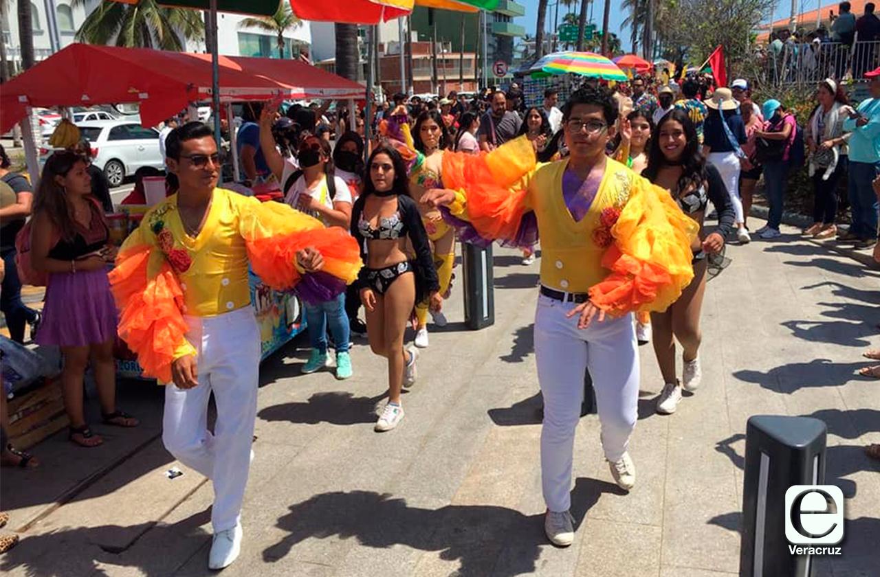 Al ritmo de la batucada, así fue segunda rumbata del Carnaval de Veracruz