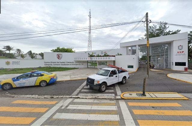 Por balazo, muere policía en instalaciones del C5 en Boca del Río