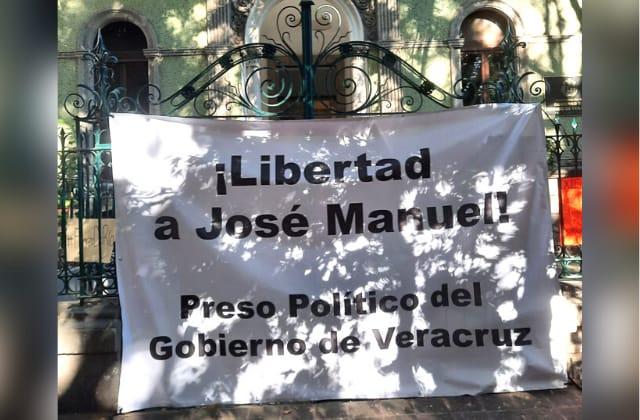 En Xalapa y CDMX protestan por José Manuel Del Río