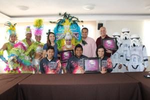 Premian a ganadores del desfile del Carnaval Coatza 2016