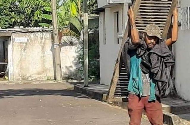 'Sabemos quién eres': Denuncian robo de alcantarillas en Boca del Río