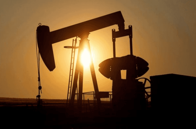 ¡Petróleo sube! Pasa los $100 US por barril tras conflicto en Ucrania