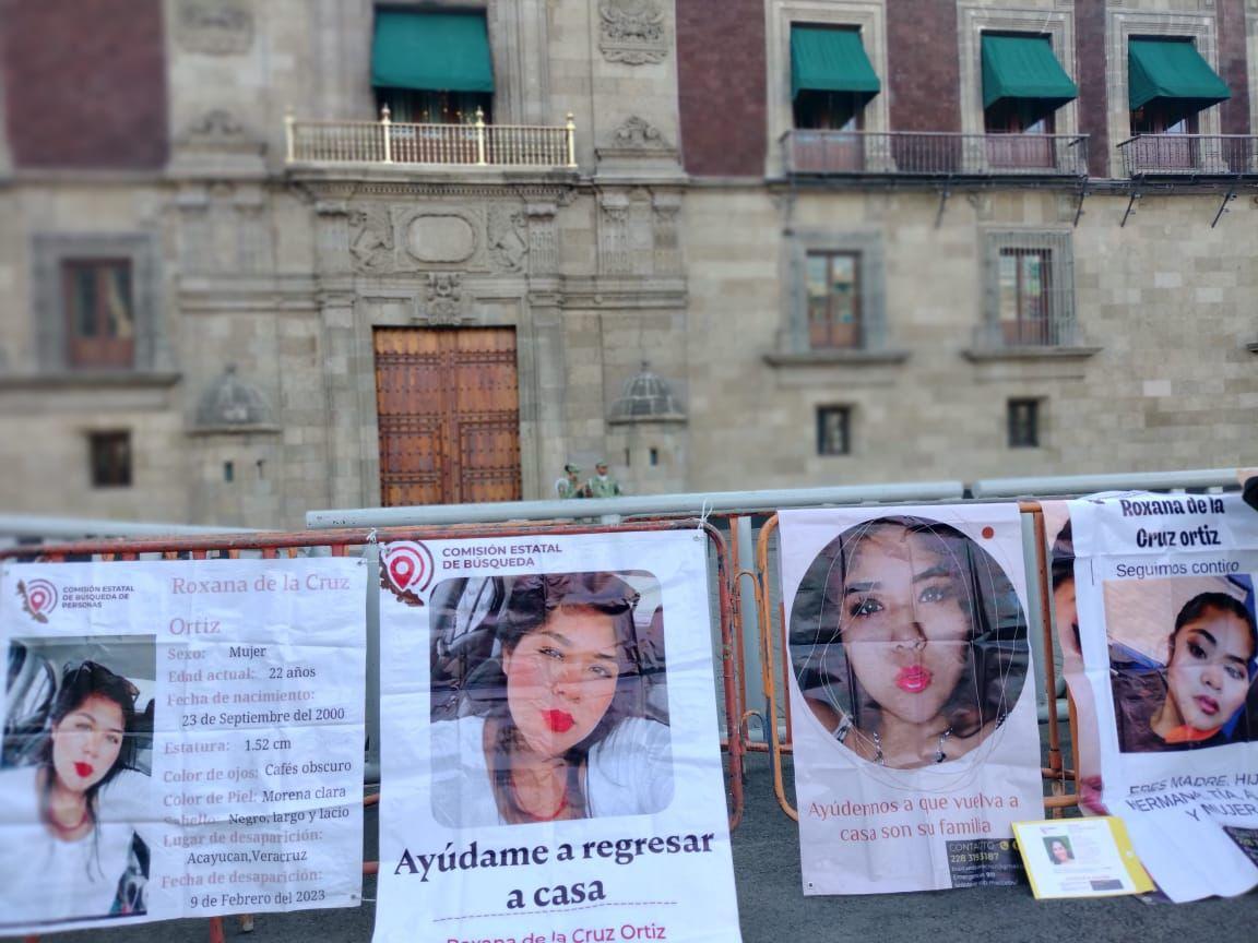 En Veracruz no me hacen caso: Mamá de Roxana protesta en Palacio Nacional