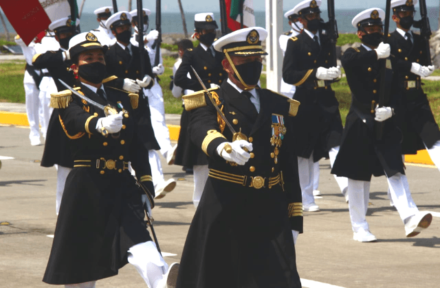 Desfile de la Armada este martes en Veracruz Puerto; mira los horarios