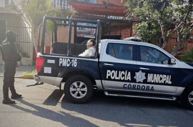 Detienen a hombre en Córdoba por matar a su madre a golpes