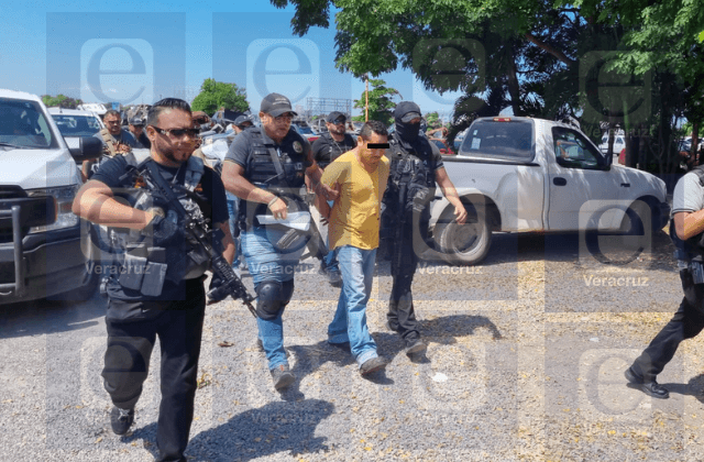 Detienen a Marino por asesinato en bar Carranza de Veracruz