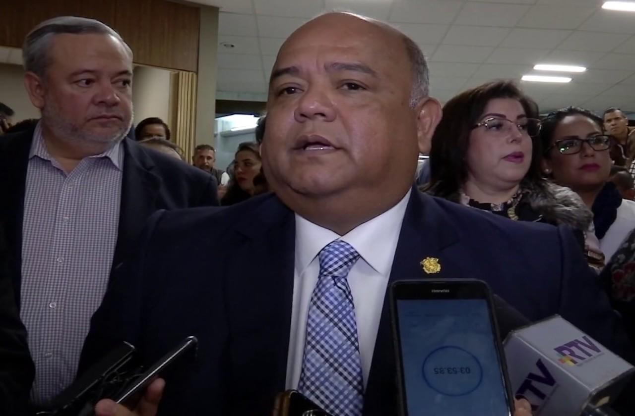 Cisneros pide a alcaldes no excederse en medidas por contingencia