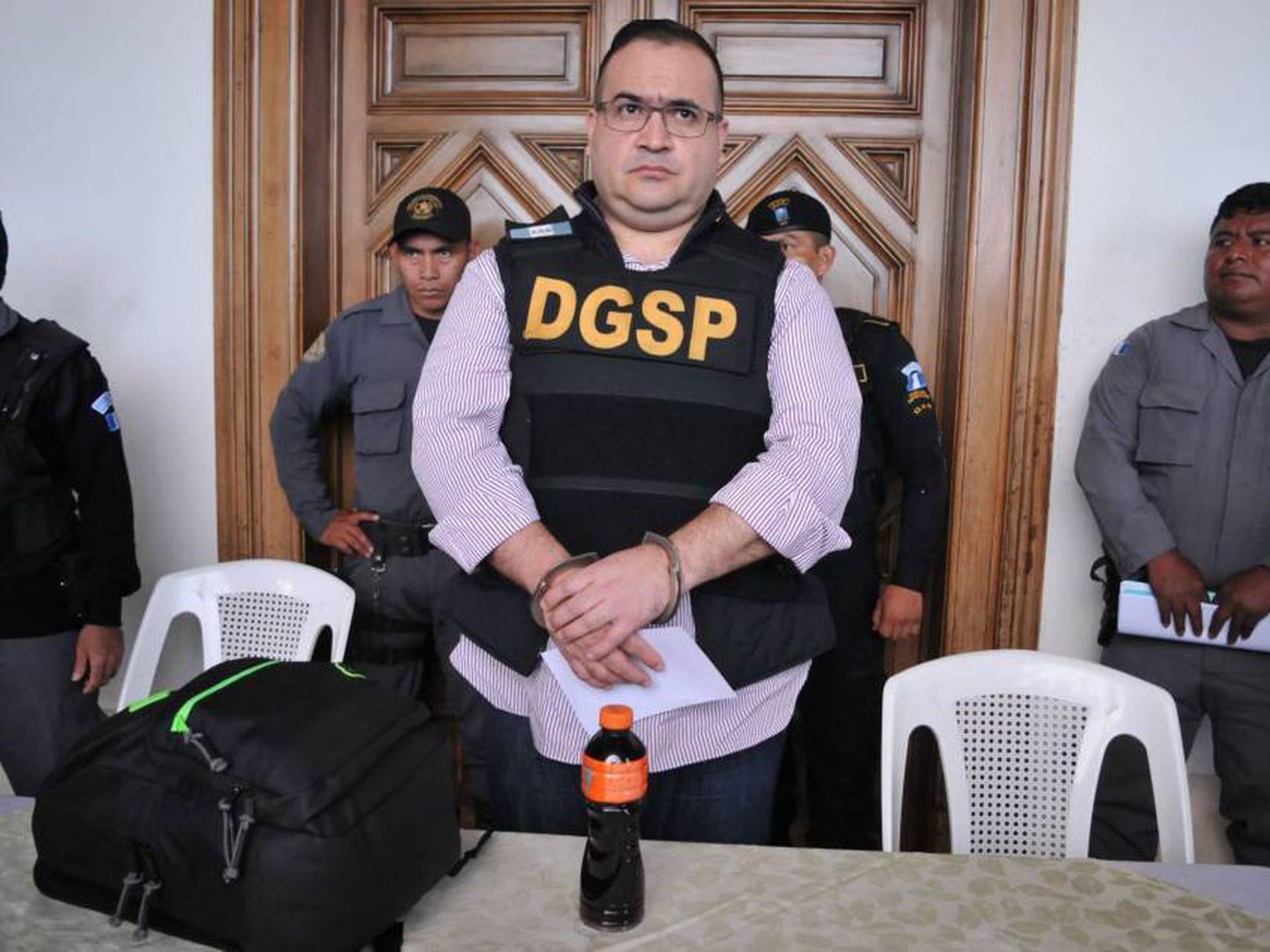 Cuitláhuac advierte que denunciará a jueces que amparen a Javier Duarte