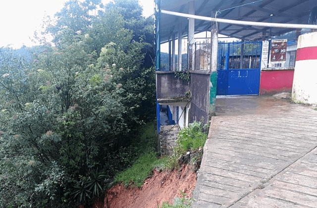 A punto de caerse escuelas en la Sierra de Zongolica tras lluvias
