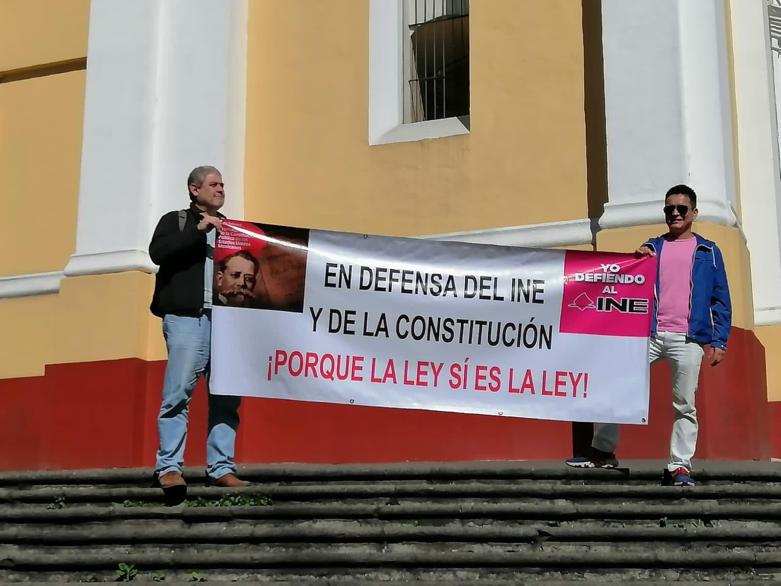 En Xalapa, marchan otra vez "en defensa del INE"