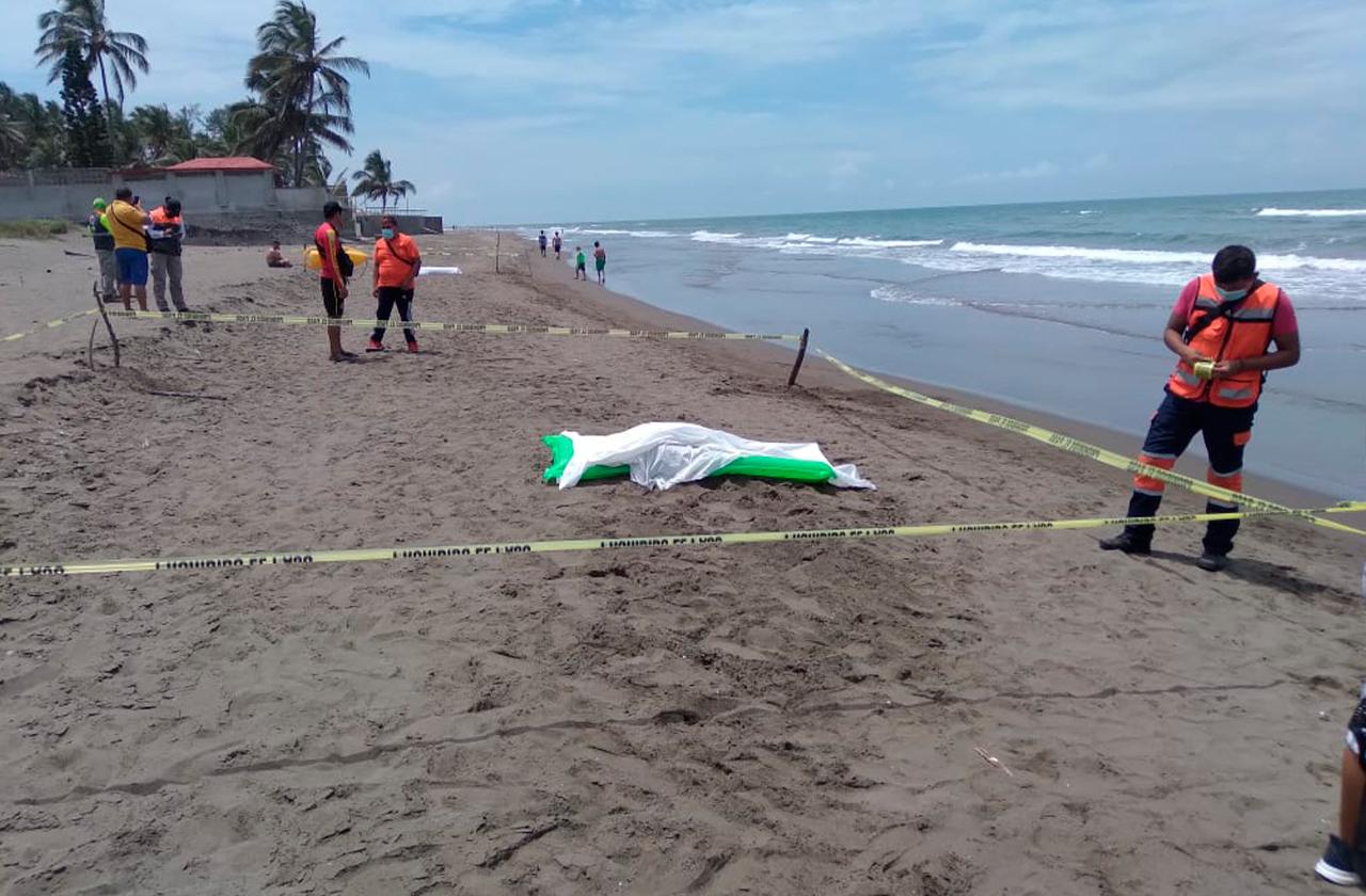 Tragedia en playa de Veracruz: mueren 2 turistas de Edomex