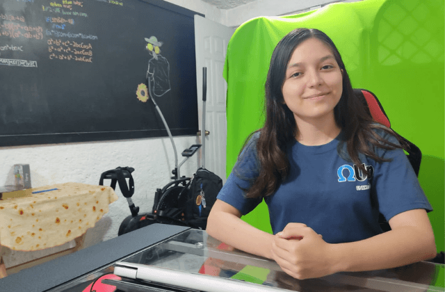 Nina, jarocha que representará a México en Olimpiada de Informática