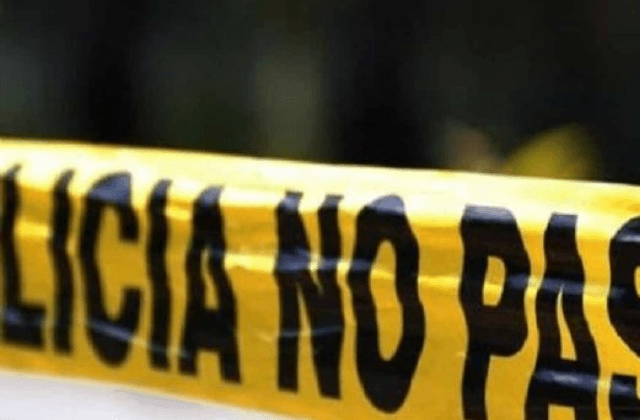 Hallan cuerpos de dos hombres y una mujer dentro de pozo, en Medellín