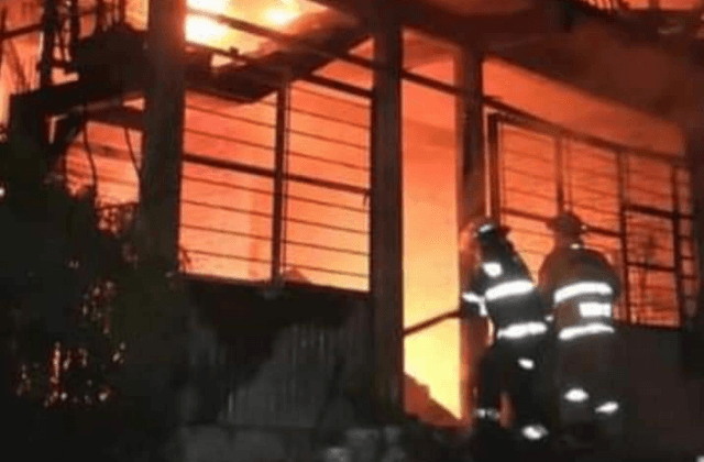 Martes dejó 2 incendios más en Xalapa en casa y carpintería