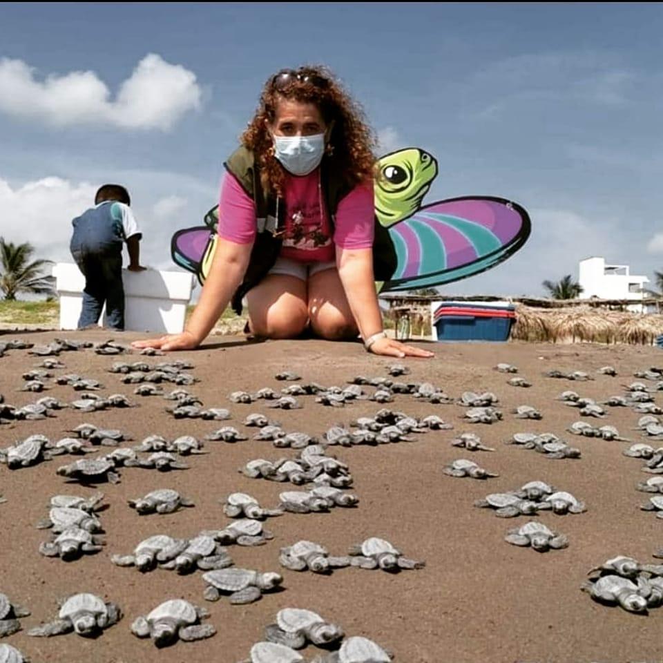 Irma, Mamá Tortuga: 29 años protegiendo a tortugas en Tecolutla