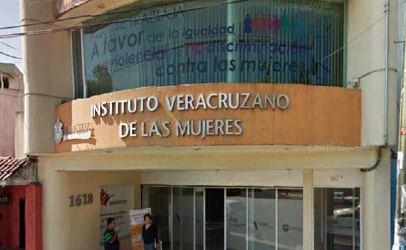 Cierran oficinas regionales del IVM en Veracruz puerto y zona sur