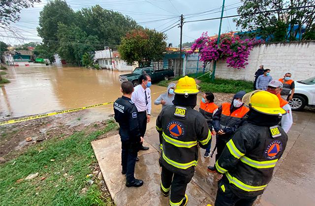 Inundaciones y vehículos sumergidos, saldo parcial de tormenta en Xalapa
