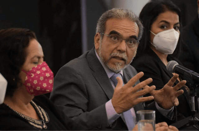 Martín Aguilar, sus polémicas a un año de gestión como rector de la UV
