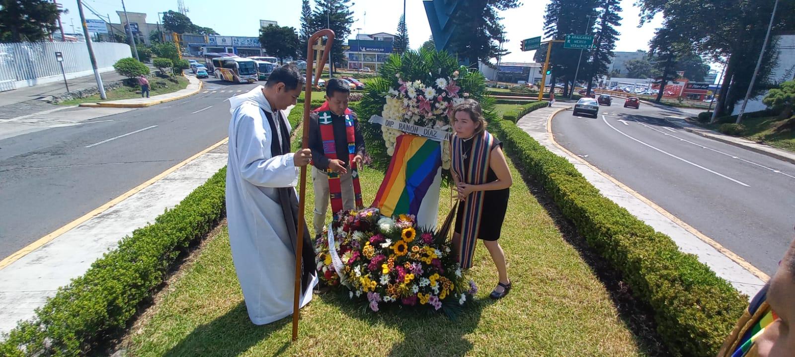 Nos siguen matando: conmemoran Día contra la Homofobia en Xalapa