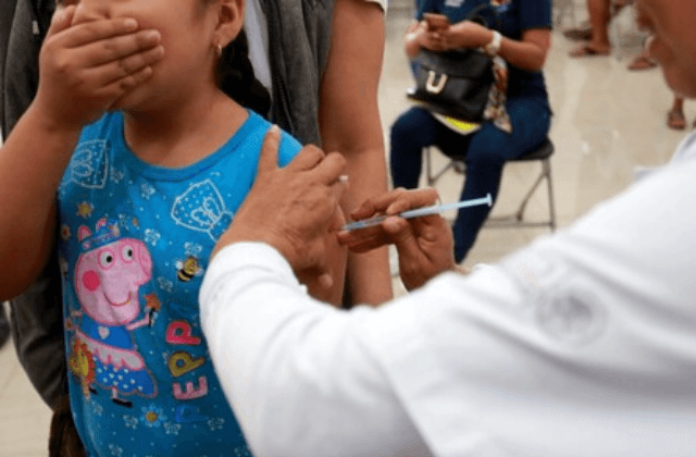 ¿No llevaste a vacunar a tu hijo? Extienden plazo en Xalapa y Veracruz