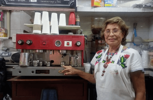Pedacito de Coatepec, café del puerto de familia desplazada por violencia