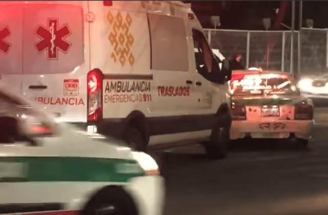 Choca ambulancia trasladando paciente covid en Xalapa