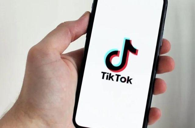 El lado oscuro de TikTok: espionaje, pornografía infantil y adicción