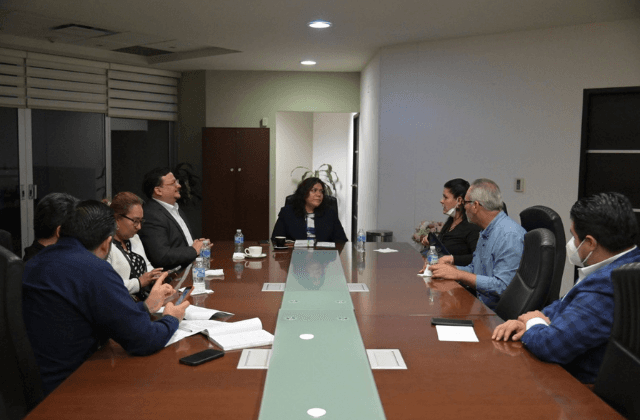 Presidenta del TSJEV se reúne con familias de caso Tierra Blanca
